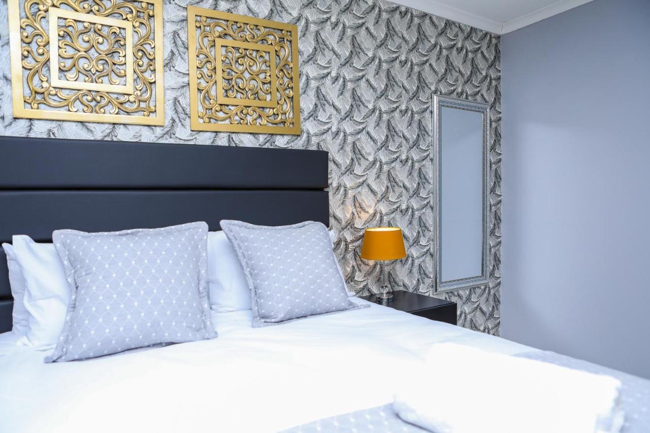 Delux Guesthouse Volksrust Екстер'єр фото