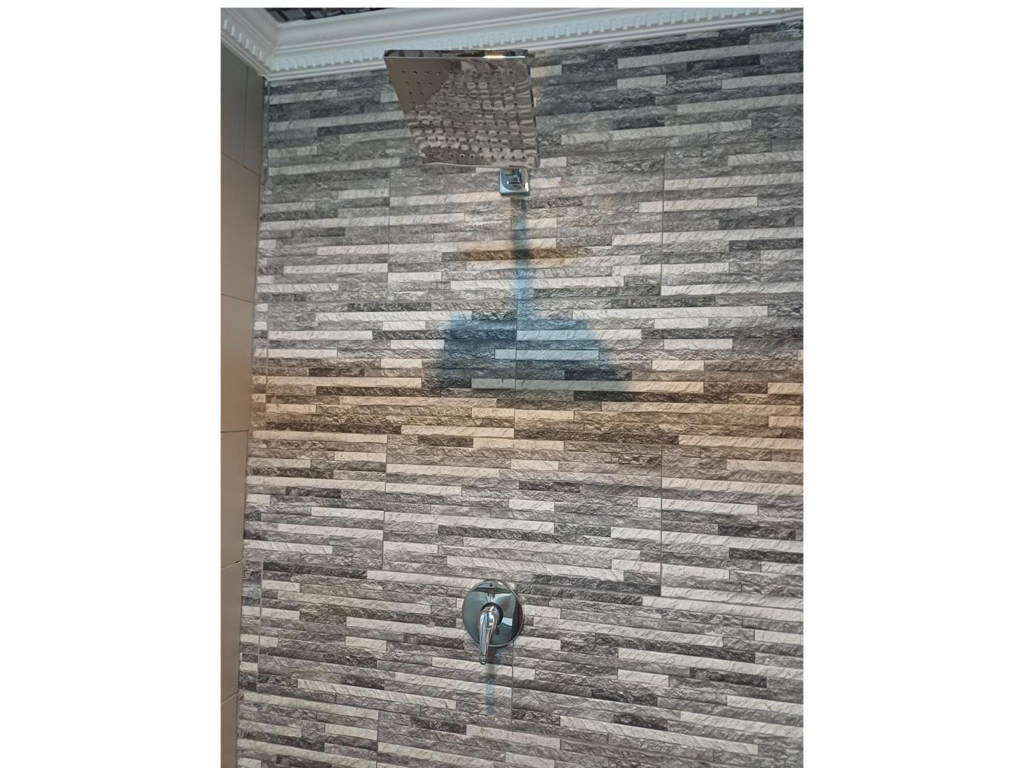 Delux Guesthouse Volksrust Екстер'єр фото