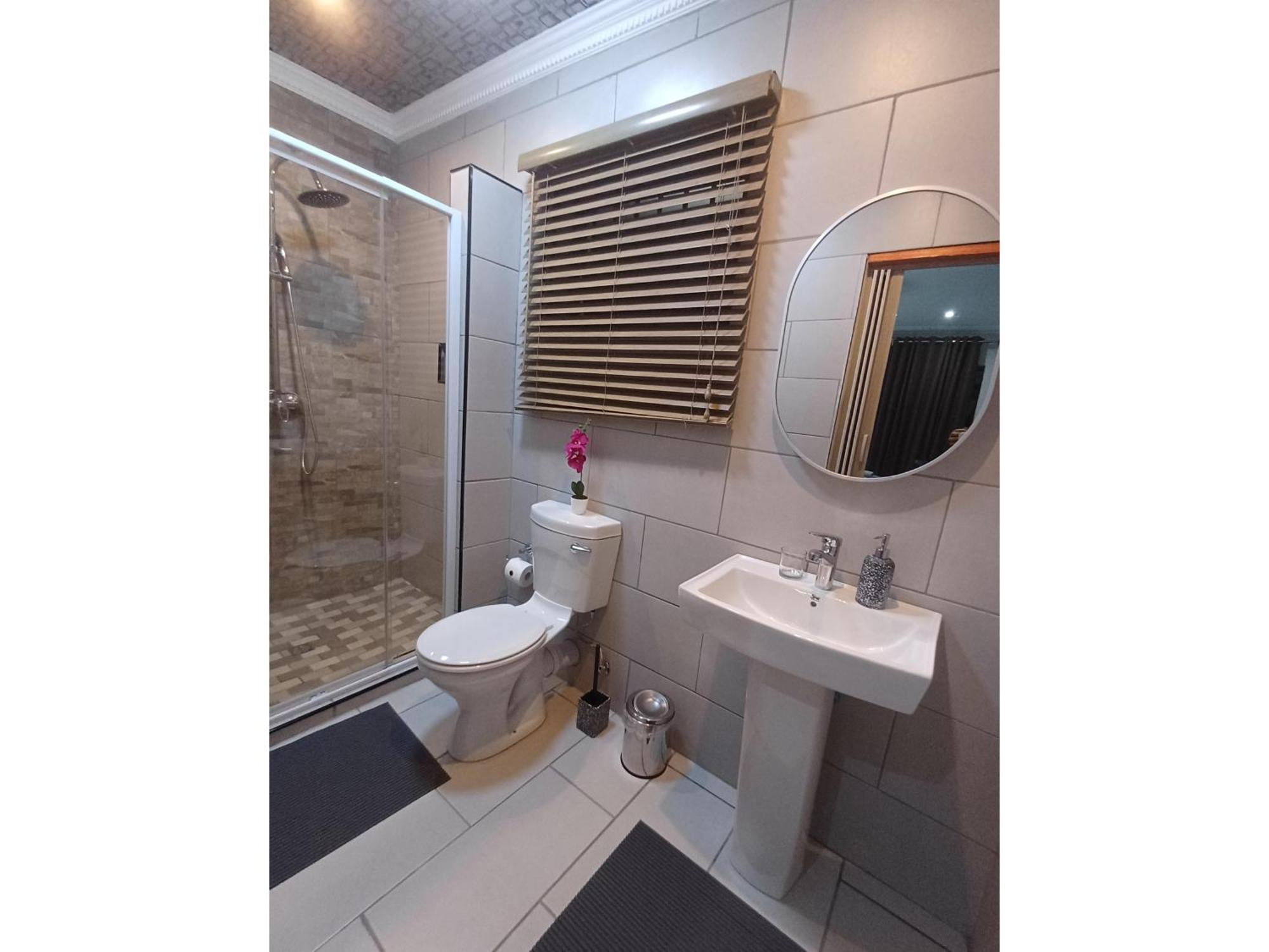 Delux Guesthouse Volksrust Екстер'єр фото